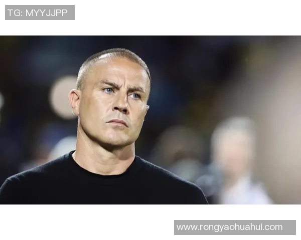 扎头发的足球明星是谁 他在赛场上的独特造型引发球迷热议