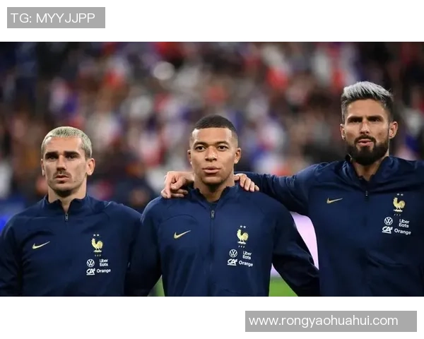 法国足球传奇人物盘点从亨利到姆巴佩的辉煌历程